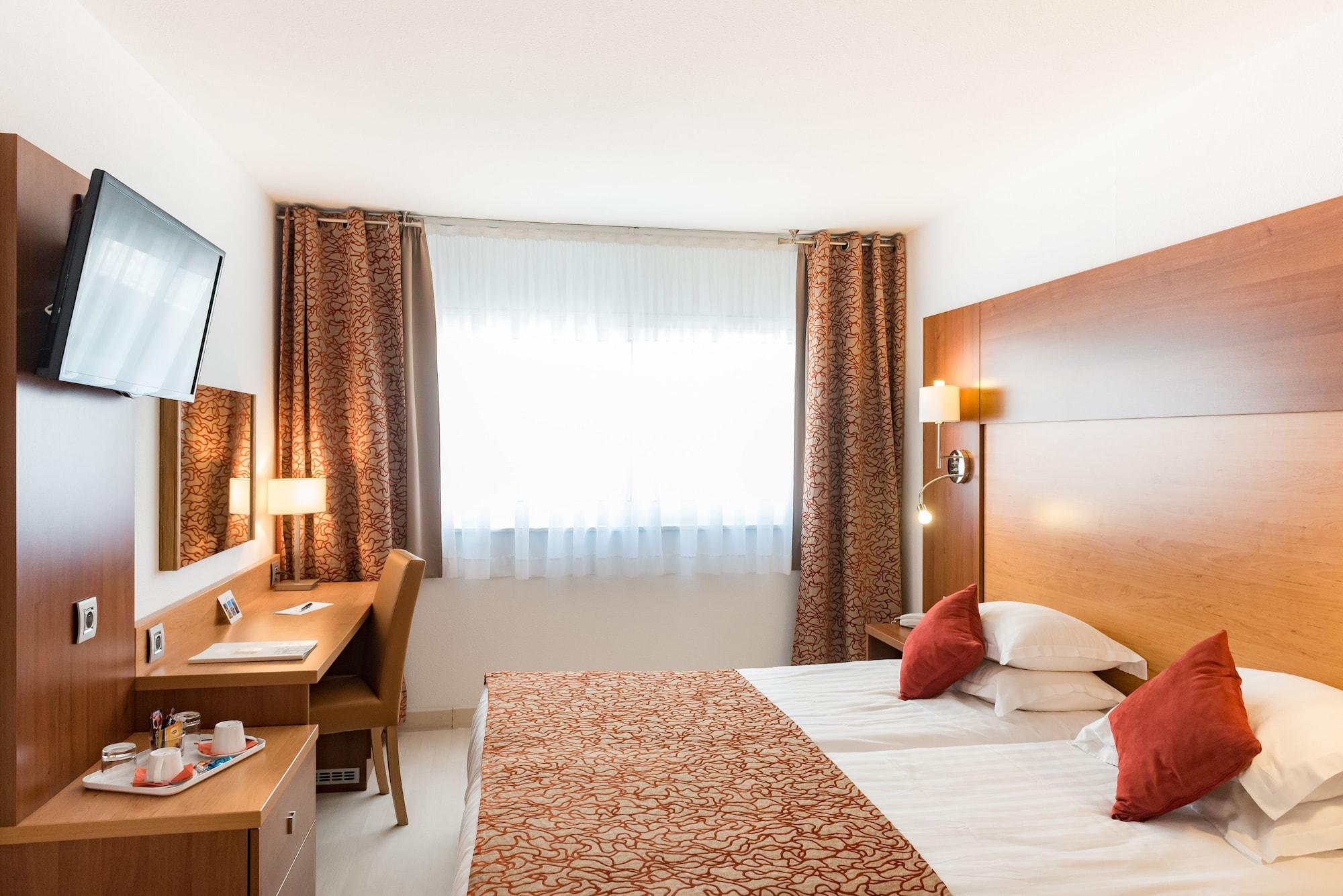Mercure Saint Raphael Centre Plage Экстерьер фото