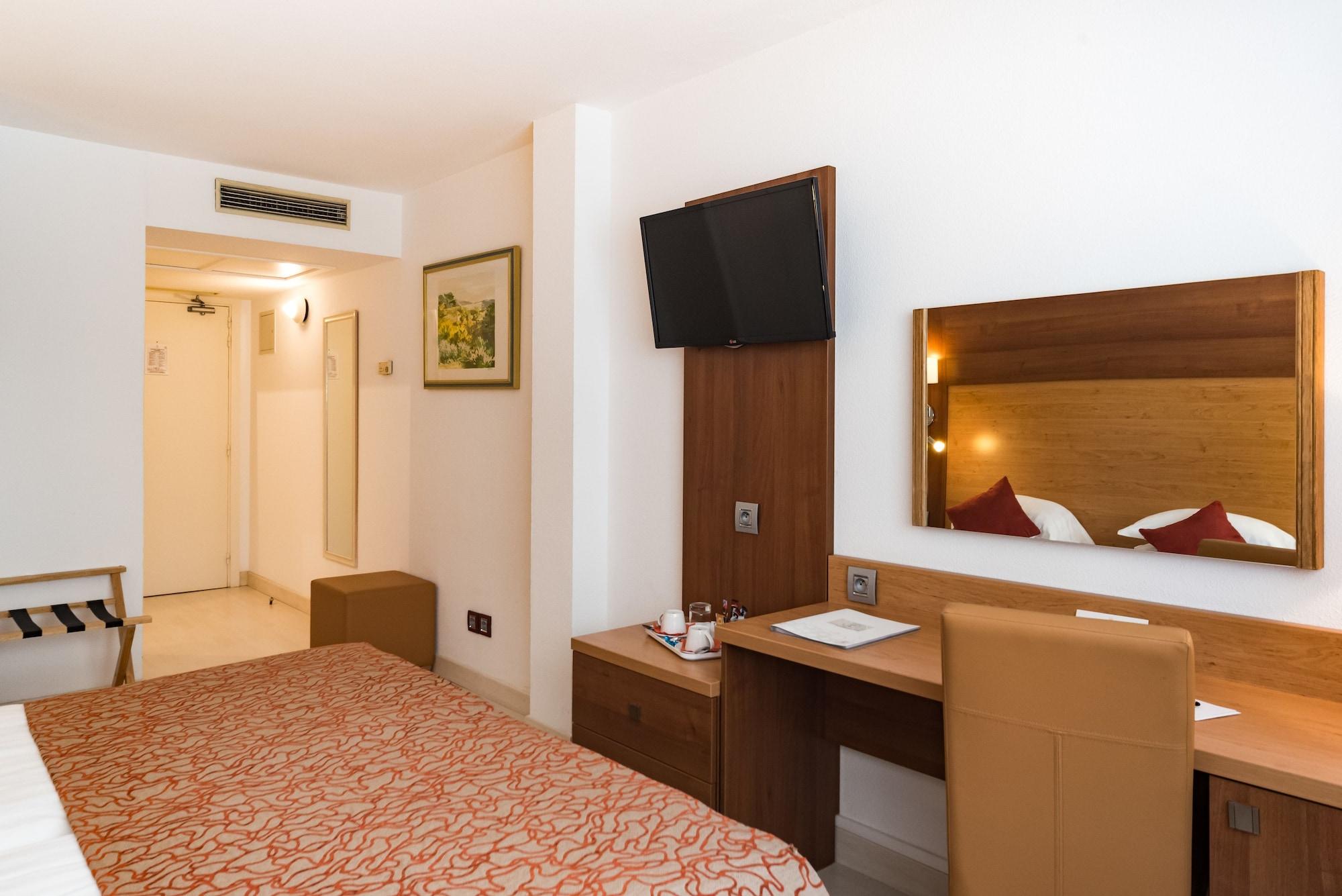 Mercure Saint Raphael Centre Plage Экстерьер фото