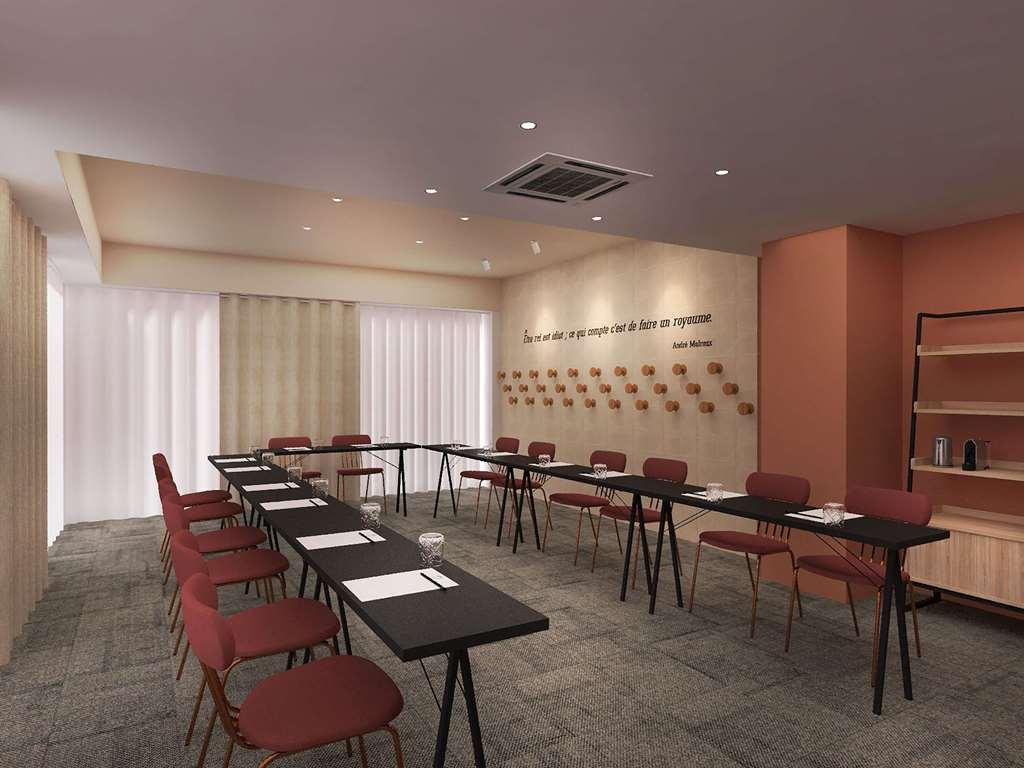Mercure Saint Raphael Centre Plage Удобства фото