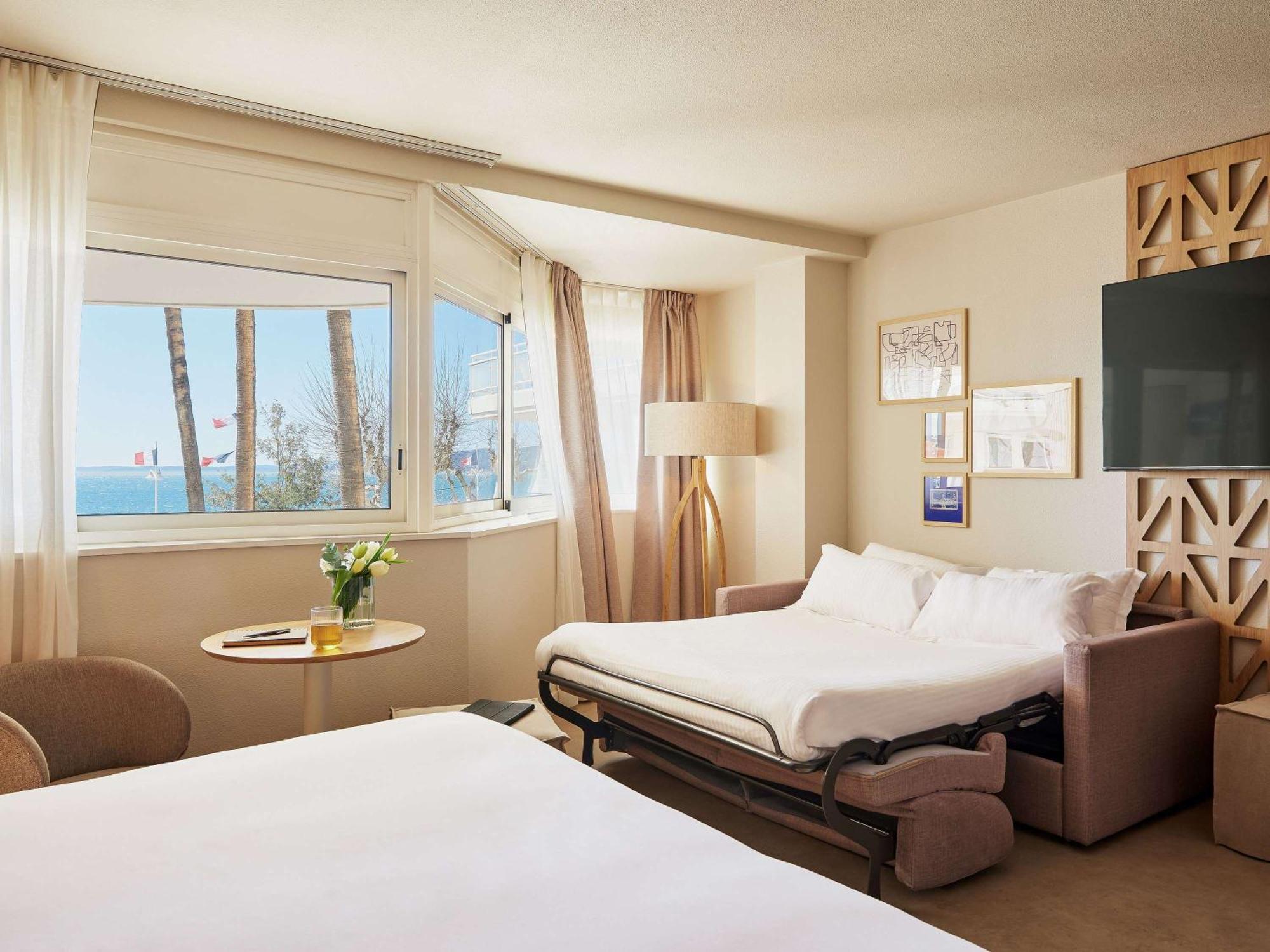 Mercure Saint Raphael Centre Plage Экстерьер фото