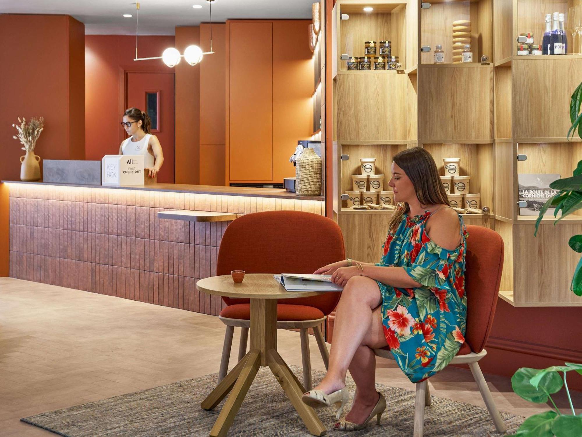 Mercure Saint Raphael Centre Plage Экстерьер фото